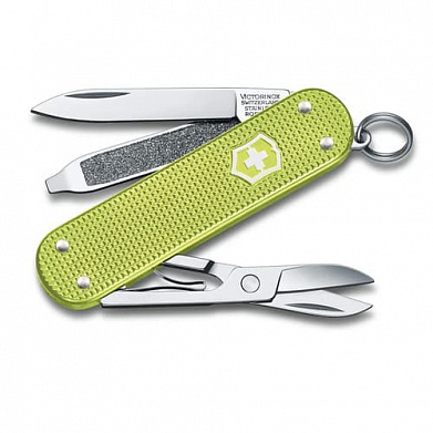 Нож-брелок Victorinox Classic Lime Twist 0.6221.241G (58mm)